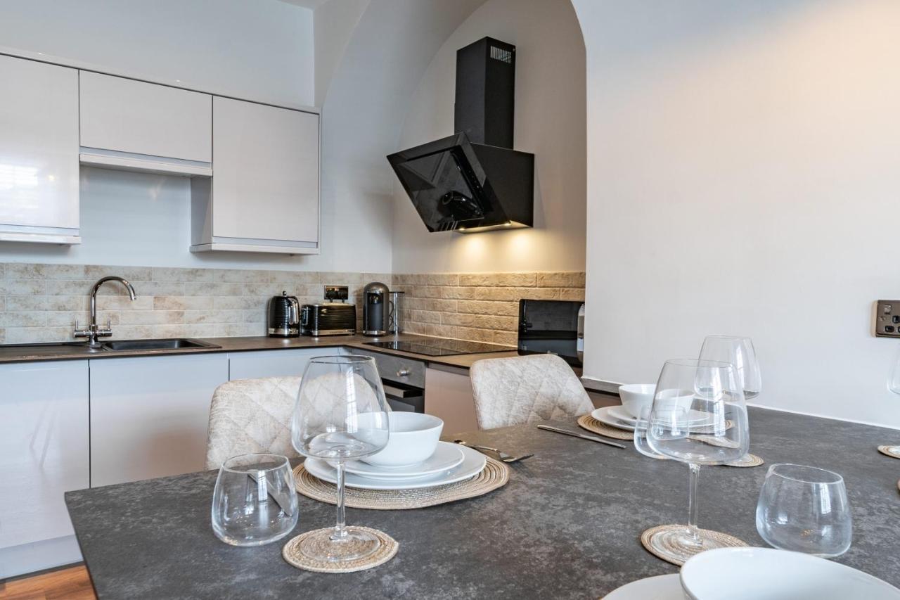 Watergate Penthouse - New 2 Bed Luxury Apartment In City Centre Честер Екстер'єр фото