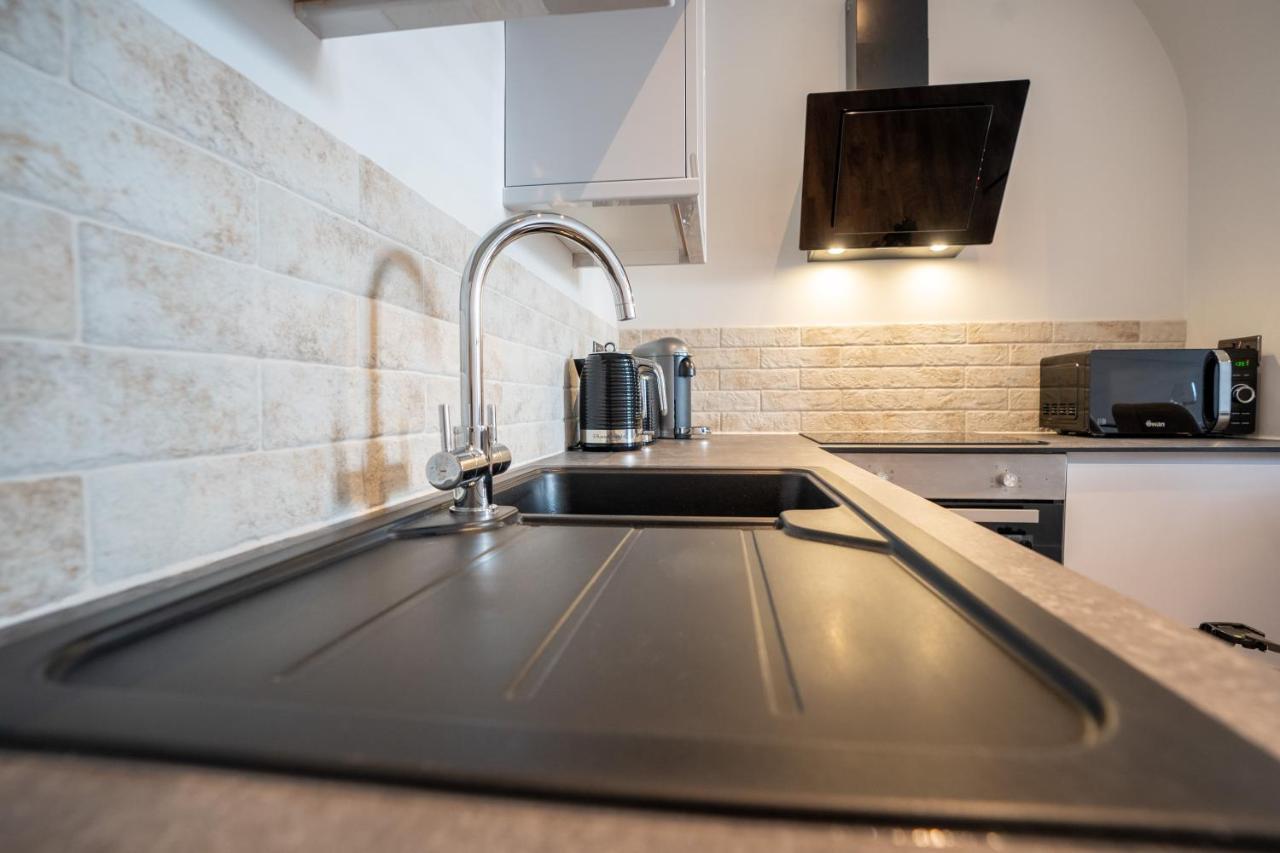 Watergate Penthouse - New 2 Bed Luxury Apartment In City Centre Честер Екстер'єр фото